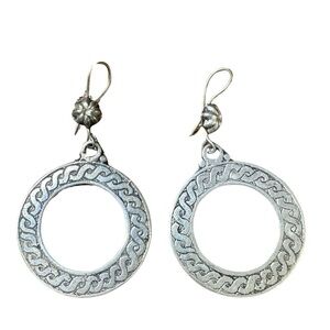 Silver Round Earrings (Used - Good Condition) 🩶